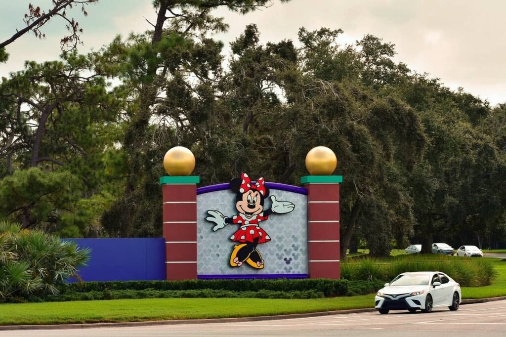 multitudes en los parques de Disney World