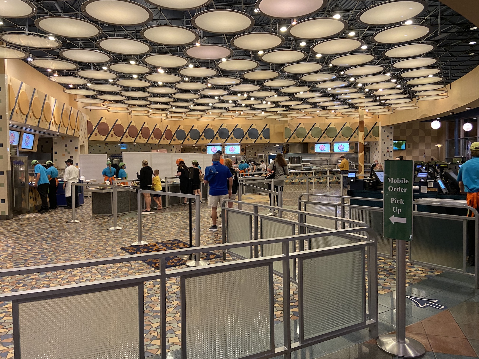 Piscina principal en Pop Century